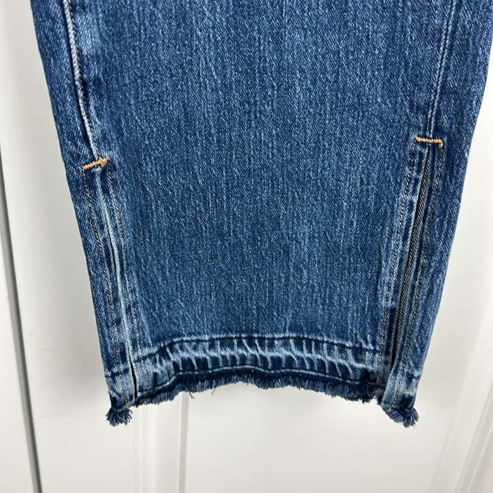 Good American Good Boy Jeans | Double Slit BLUE404 Wash - Picture 11 of 14